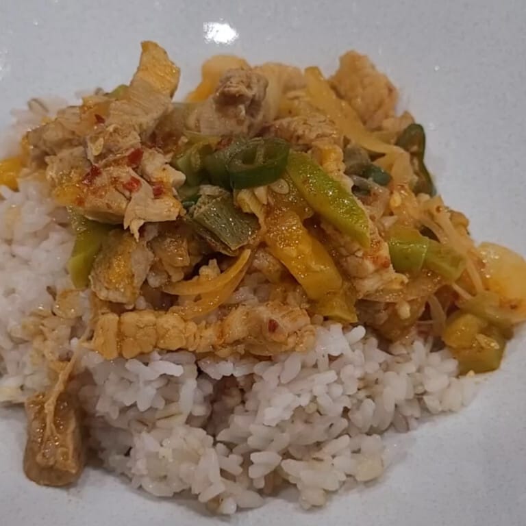 Korean Zucchini Stew (Hobak Jjigae) in 30 Minutes — With a Thai Twist 